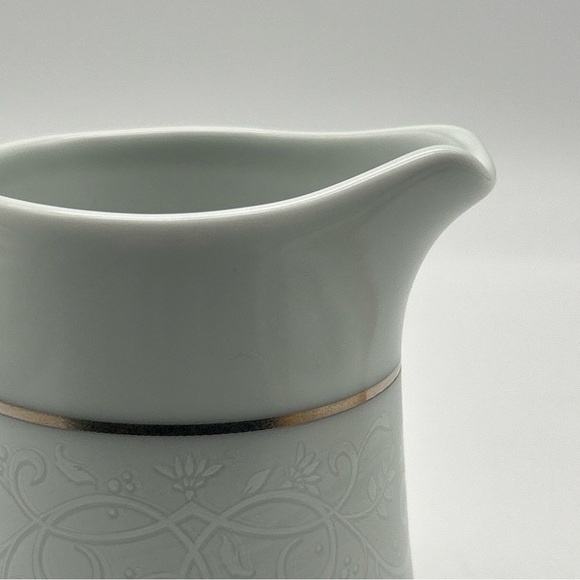 Chris Madden Home Collection Montalira Gold Creamer JC Penney China 3”x3.5” - Picture 3 of 14